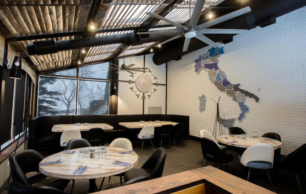 Sandman Signature Lethbridge Lodge Экстерьер фото