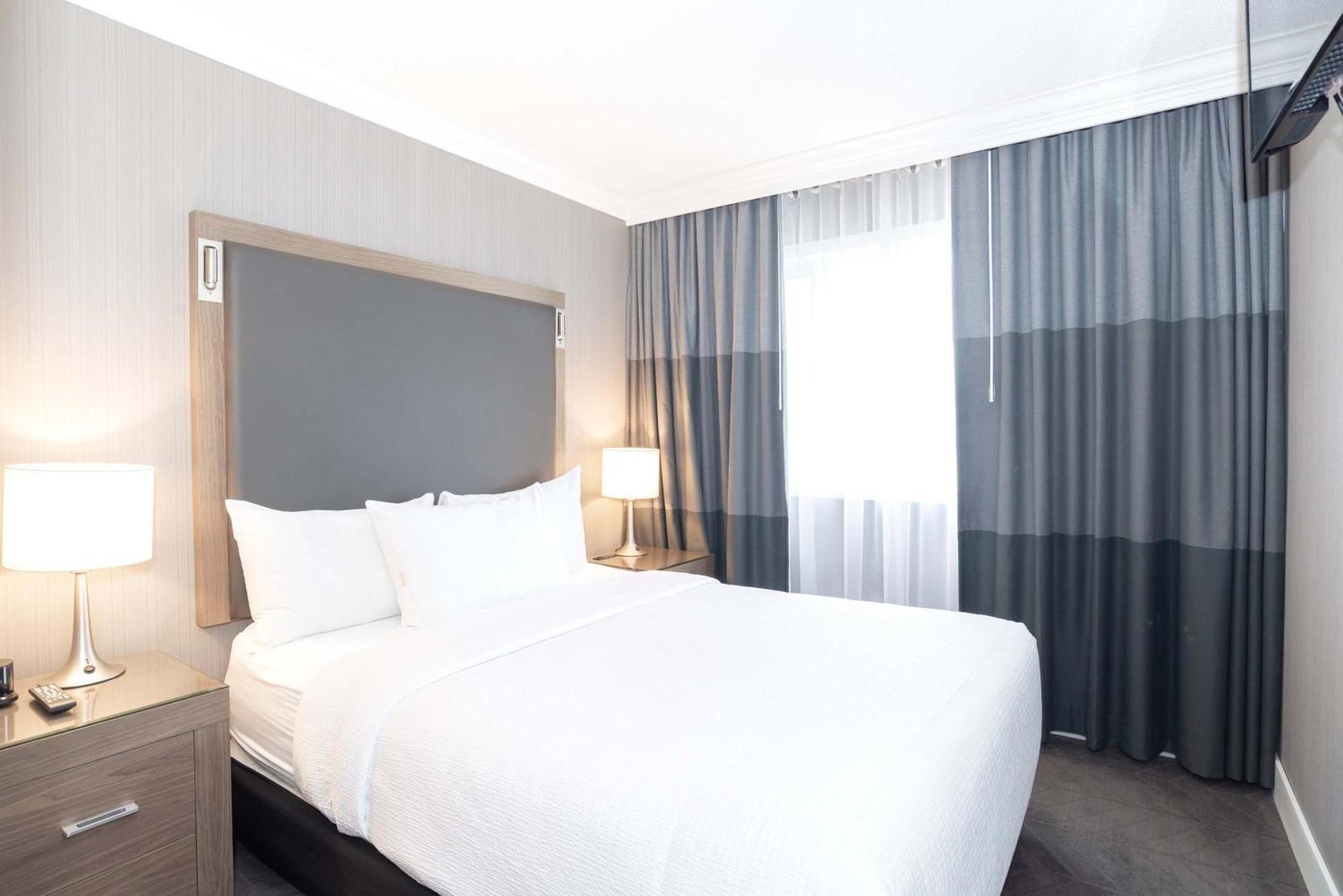 Sandman Signature Lethbridge Lodge Экстерьер фото