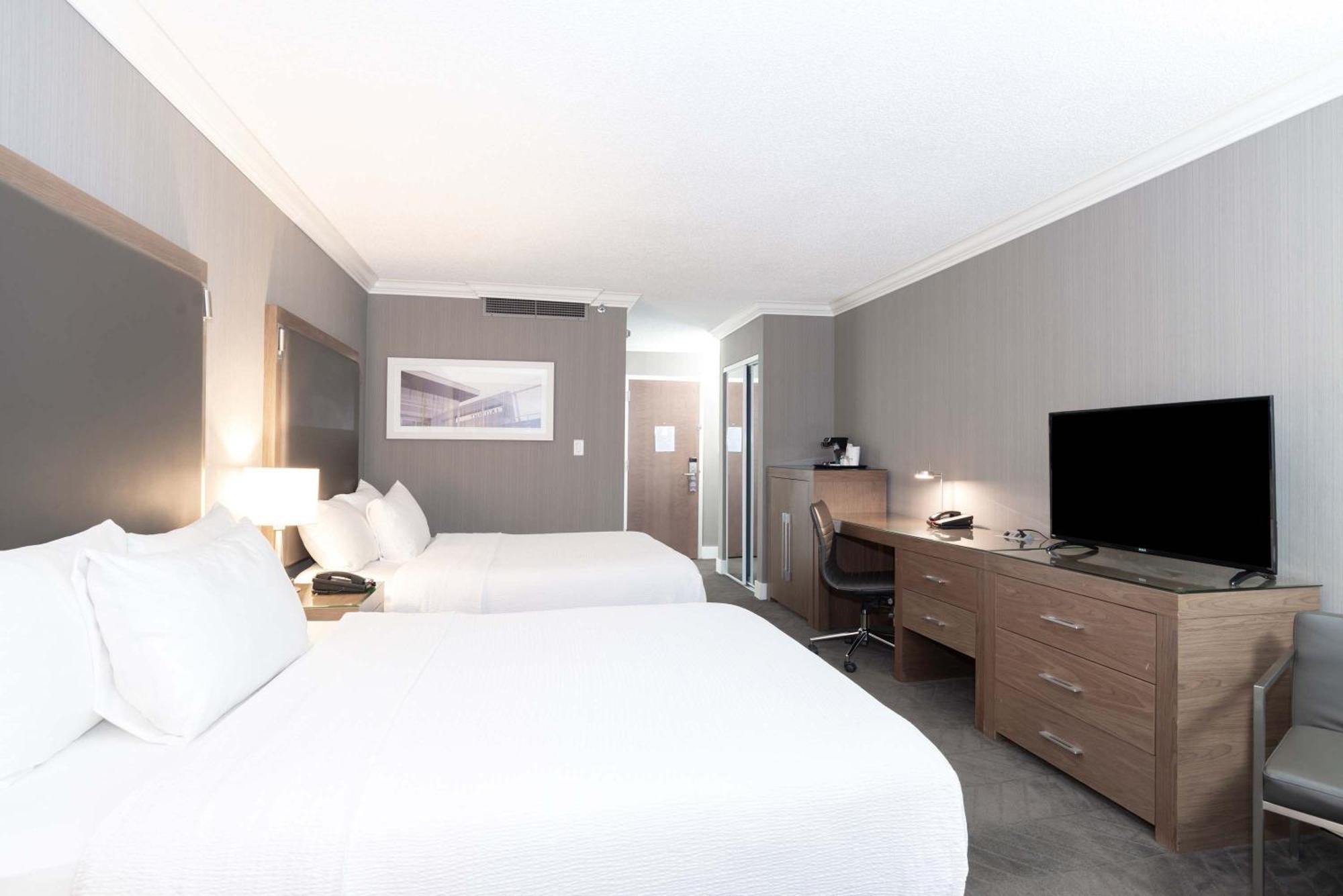 Sandman Signature Lethbridge Lodge Экстерьер фото