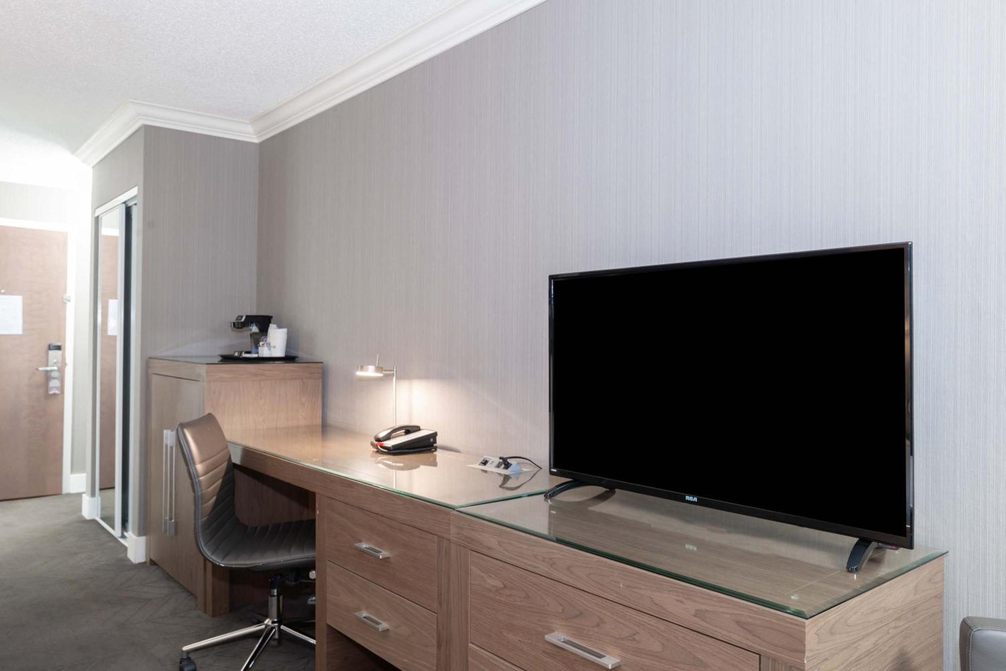 Sandman Signature Lethbridge Lodge Экстерьер фото
